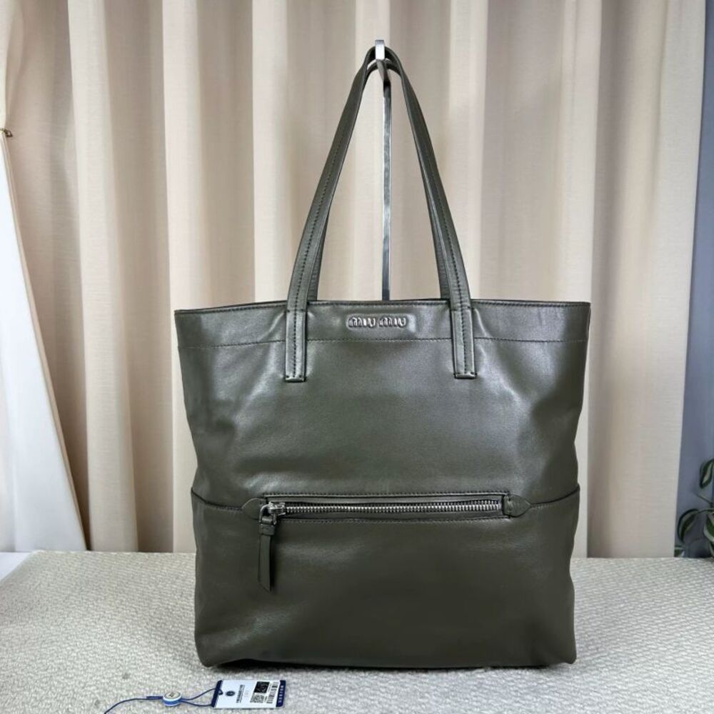 Miu Miu Women Pre-Loved Bag Very Good Condition